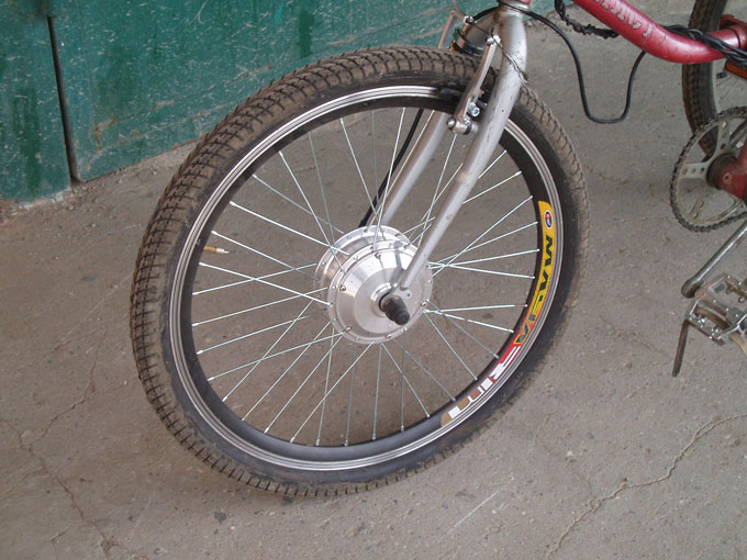 редукторное мотор-колесо установленное на обычный велосипед